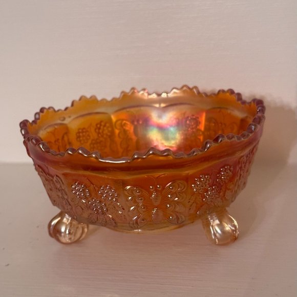 Vintage Fenton Carnival Glass "Butterfly And Berry" Footed Bowl - Picture 8 of 14